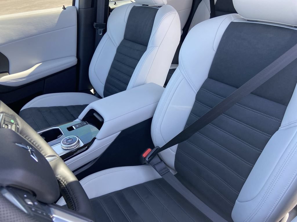 New 2026 Mitsubishi Outlander SE FWD image 16