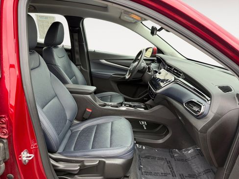 Used 2022 Chevrolet Bolt EUV Premier w/ Sun & Sound Package image 19