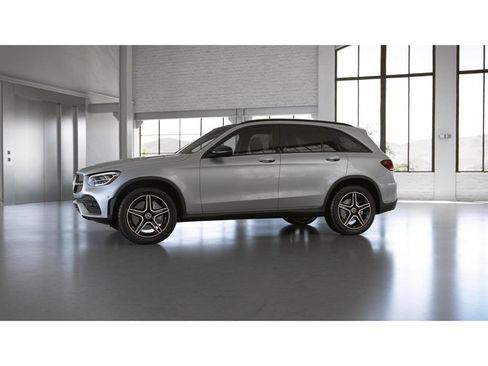 Certified 2022 Mercedes-Benz GLC 300 4MATIC image 37