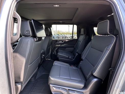 New 2026 GMC Yukon XL Elevation w/ Elevation Premium Package AWD/4WD image 23