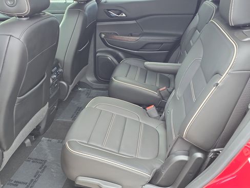 Used 2020 GMC Acadia Denali w/ Technology Package image 16