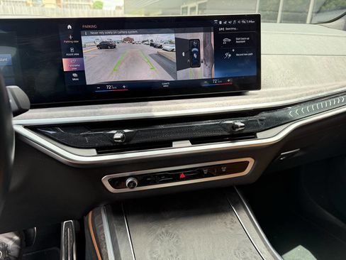 Used 2023 BMW X7 xDrive40i w/ M Sport Package AWD/4WD image 25