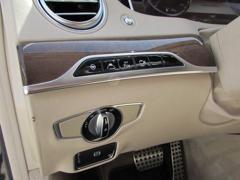 Used 2014 Mercedes-Benz S 550 Sedan w/ Sport Package Plus One image 10