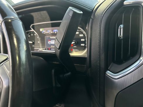 Used 2021 GMC Sierra 2500 Denali w/ Denali Ultimate Package image 16