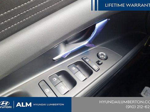 New 2026 Hyundai Elantra SE FWD image 29