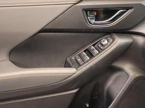 Certified 2025 Subaru Crosstrek 2.5i Limited w/ Crosstrek Mirror Package image 10