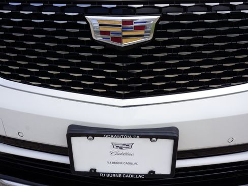 Used 2024 Cadillac XT6 Luxury AWD/4WD image 15
