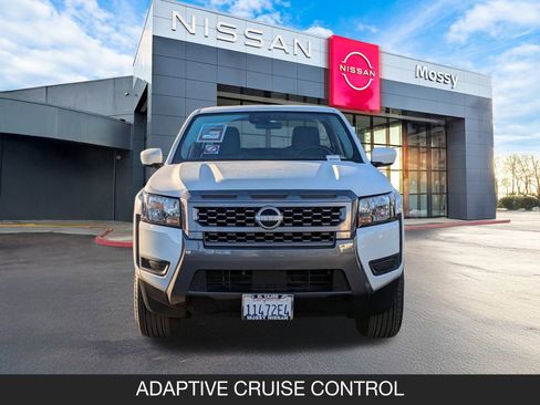 Certified 2025 Nissan Frontier SV w/ Tow Package image 2