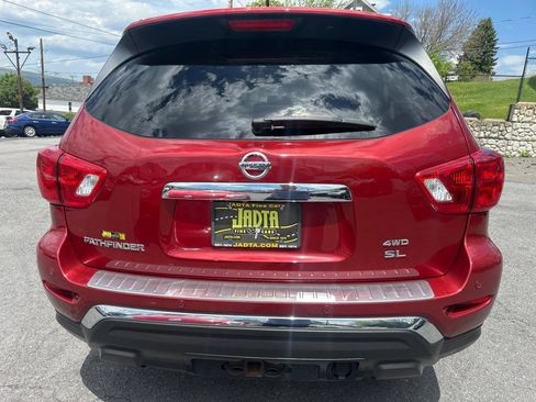 Used 2017 Nissan Pathfinder SL w/ SL Premium Package AWD/4WD image 4