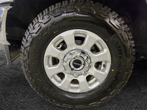 Used 2024 Ford F250 XLT w/ Snow Plow Prep Package image 11