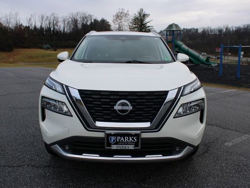 Used 2022 Nissan Rogue Platinum w/ Head-Up Display Package image 4