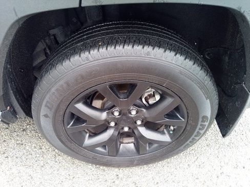 Used 2025 Toyota RAV4 LE image 12