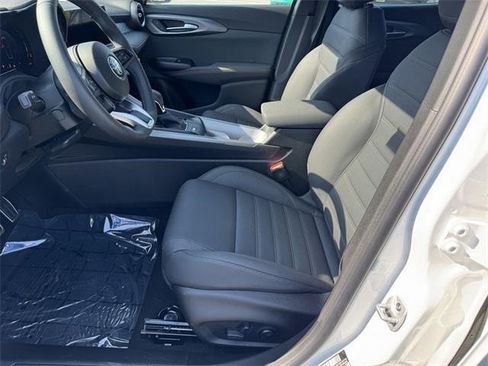 New 2025 Alfa Romeo Tonale w/ Premium Package image 13