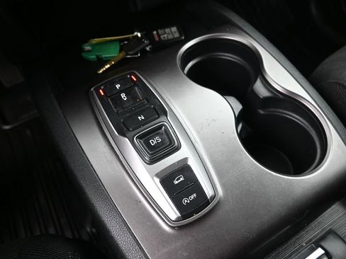 Used 2022 Honda Pilot Sport image 17