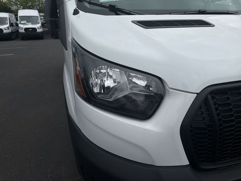 New 2026 Ford Transit 250 148 Medium Roof w/ Load Area Protection Package RWD image 13