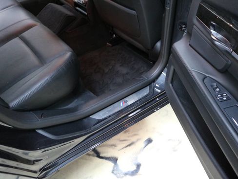 Used 2012 BMW 750Li image 94