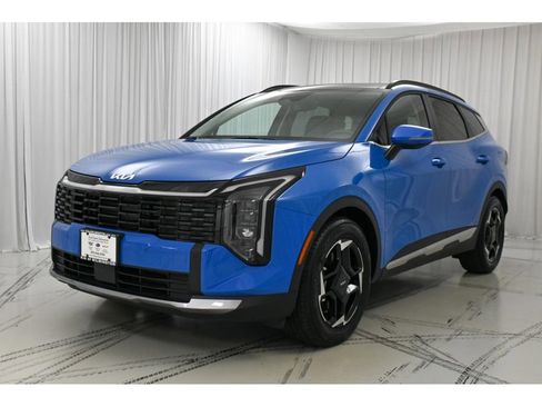 New 2026 Kia Sportage EX w/ EX Panorama Roof Package image 4