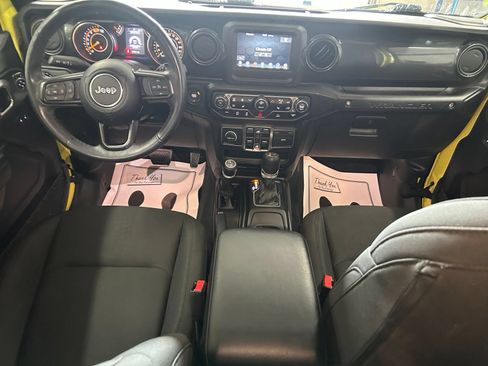 Certified 2023 Jeep Wrangler Unlimited Sport AWD/4WD image 30