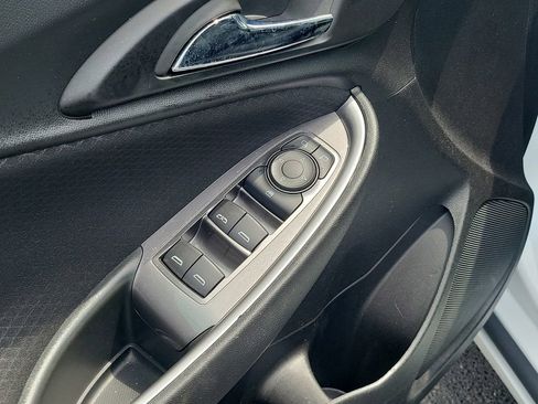 Used 2024 Chevrolet Malibu LT FWD image 23