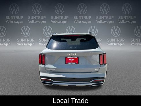 Used 2023 Kia Sorento SX AWD/4WD image 4