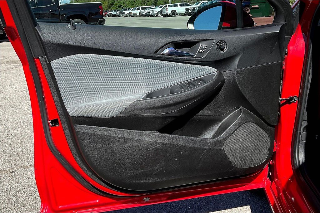 Used 2019 Chevrolet Cruze LS w/ LS Convenience Package FWD image 18