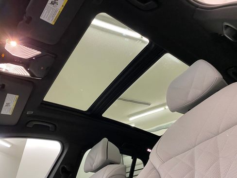 New 2026 BMW X5 M60i image 14