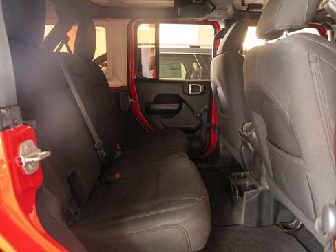 Used 2019 Jeep Wrangler Unlimited Sport image 24