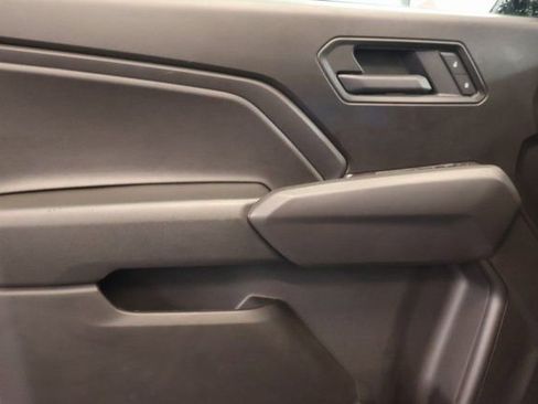 New 2026 Chevrolet Colorado W/T image 9