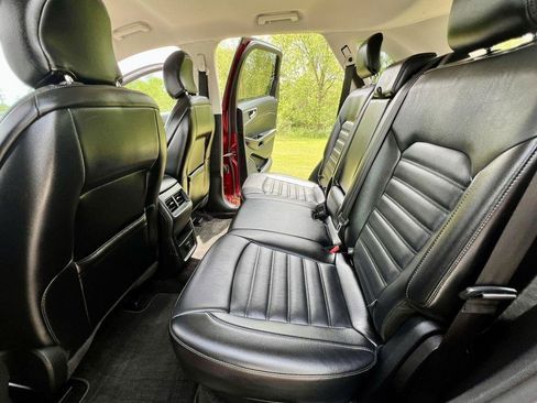 Used 2016 Ford Edge SEL w/ Equipment Group 201A AWD/4WD image 11