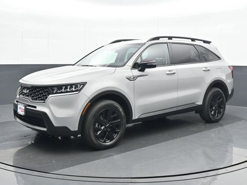Used 2022 Kia Sorento S image 2