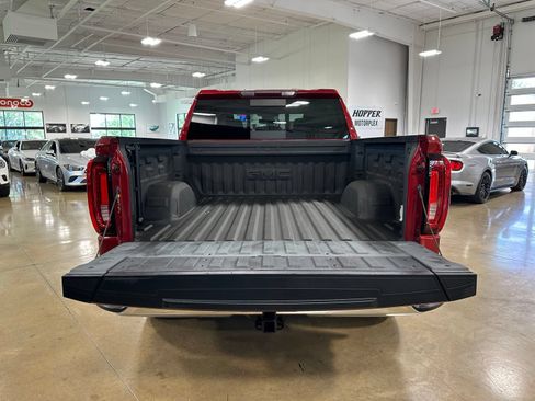 Used 2022 GMC Sierra 1500 SLT AWD/4WD image 42