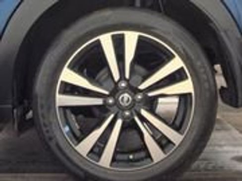 Used 2019 Nissan Kicks SV image 29