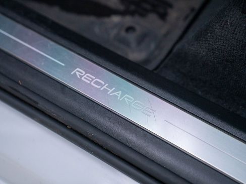 Used 2024 Volvo XC90 T8 Plus w/ Protection Package Premier image 12