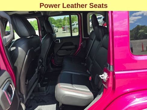 Used 2024 Jeep Wrangler Unlimited Rubicon AWD/4WD image 7