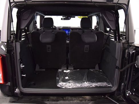 Used 2025 Ford Bronco 2-Door AWD/4WD image 32