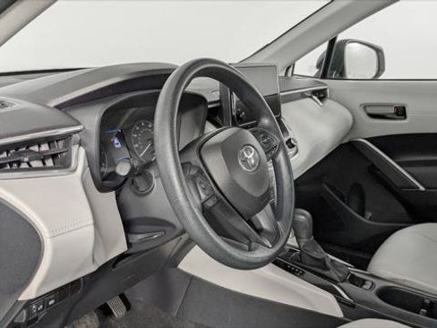 Used 2024 Toyota Corolla Cross L FWD image 16
