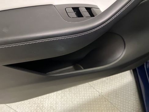 Used 2021 Tesla Model Y Long Range image 40