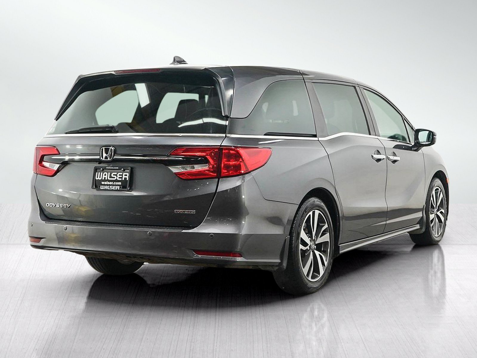 Used 2024 Honda Odyssey Touring image 5