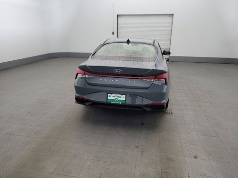 Used 2021 Hyundai Elantra SEL w/ Convenience Package FWD image 7