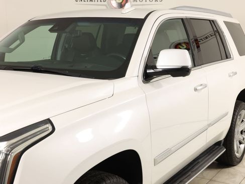 Used 2020 Cadillac Escalade Luxury AWD/4WD image 54
