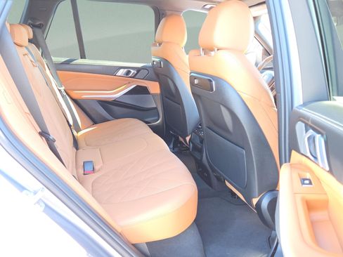 Certified 2024 BMW X5 xDrive40i w/ Premium Package image 20