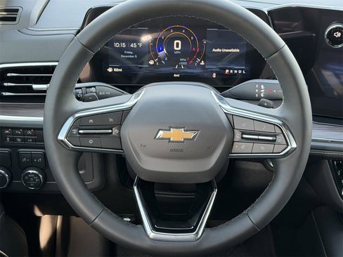 New 2026 Chevrolet Suburban Premier image 13