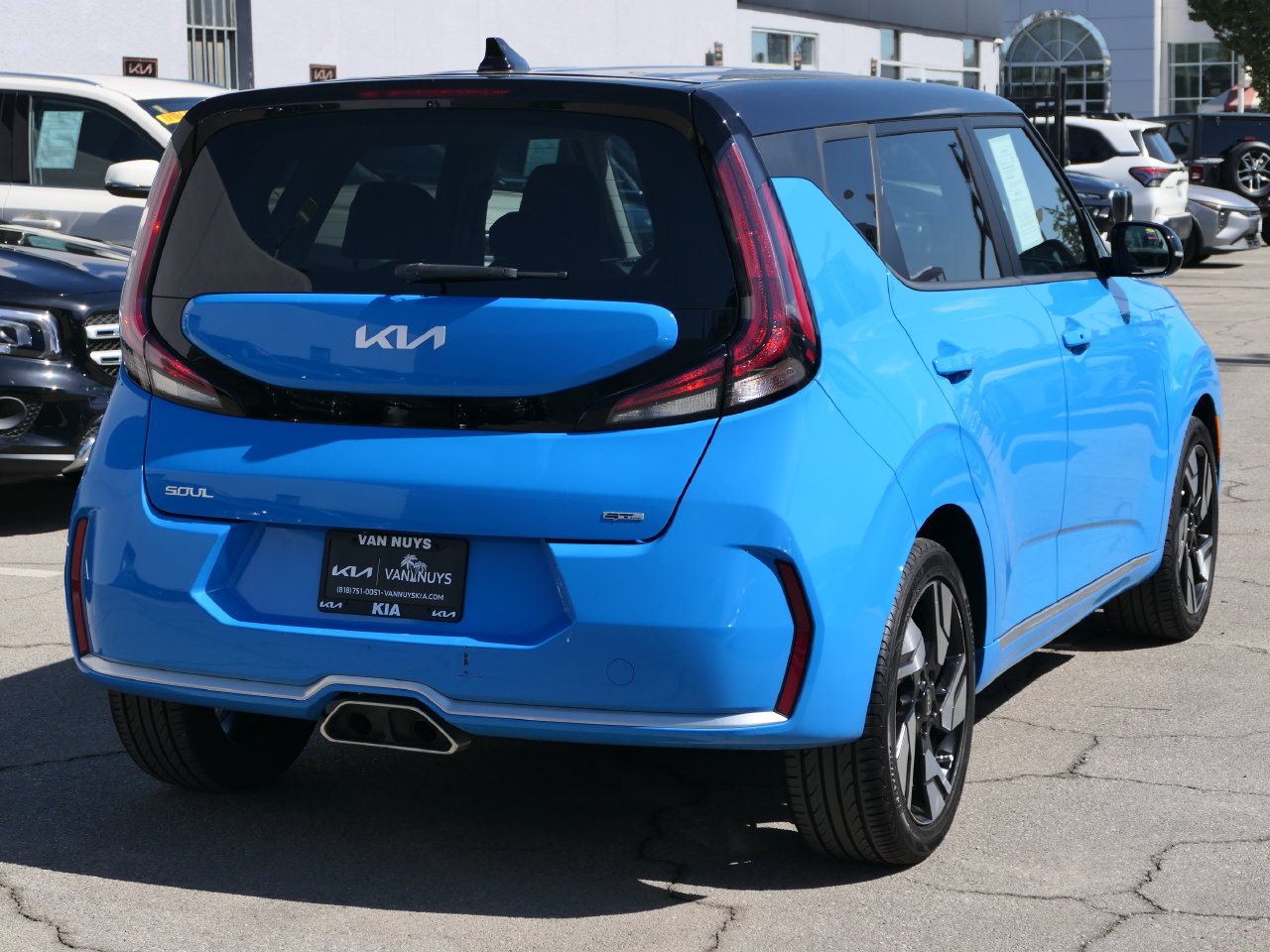 Certified 2023 Kia Soul GT-Line FWD image 3