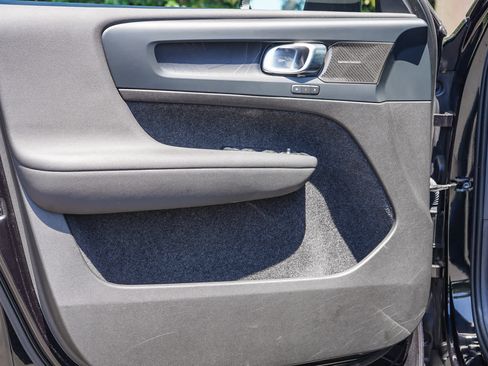 Used 2023 Volvo C40 P8 Recharge Ultimate AWD/4WD image 20