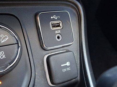 Used 2021 Jeep Compass Trailhawk w/ Sun and Sound Group AWD/4WD image 25