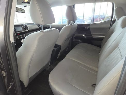 Used 2017 Toyota Tacoma SR5 AWD/4WD image 22