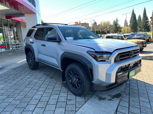 New 2026 Toyota 4Runner SR5 image 7