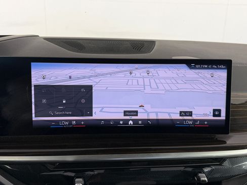 Used 2025 BMW X7 xDrive40i AWD/4WD image 25