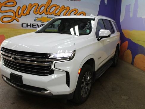 Used 2023 Chevrolet Tahoe LT w/ LT Signature Package AWD/4WD image 4