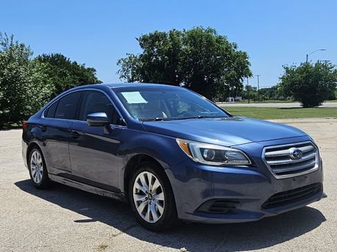 Used 2017 Subaru Legacy 2.5i Premium AWD/4WD image 2